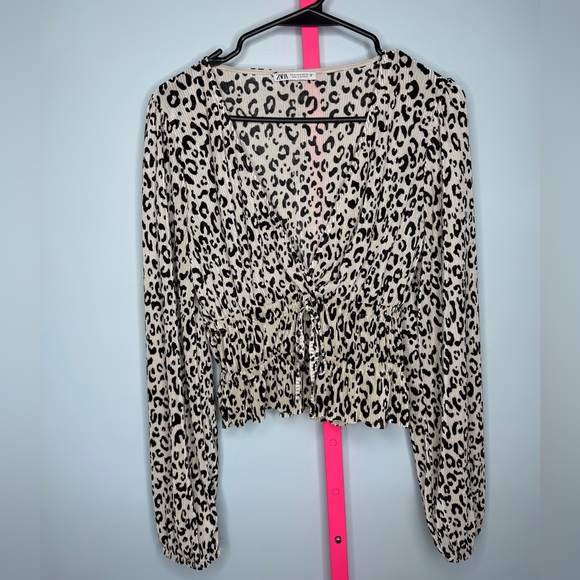 Zara Leopard Print Plissé Tie Front Crop Top size medium - Picture 2 of 5
